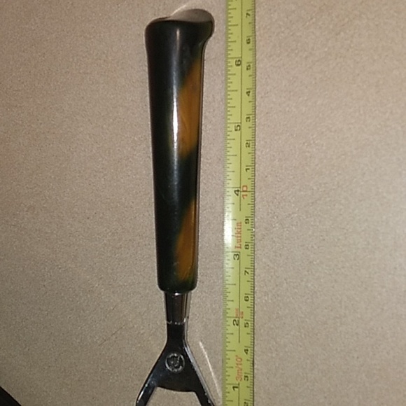 Cool Butterscotch&Green Bakelite Handled Bottle Opener(Vintage) - Picture 9 of 17